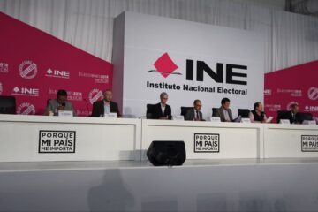 Comisión de Capacitación y Organización Electoral del INE. Foto: INE