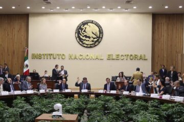 Sesión Extraordinaria del Consejo General del INE, celebrada el día 17 de abril de 2018. Foto: Central Electoral INE